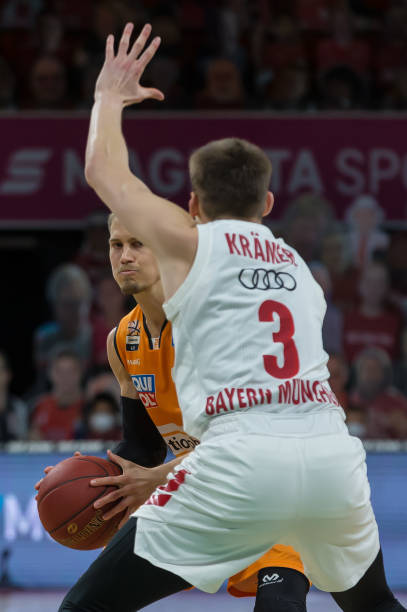 队的困境主 队的困境主