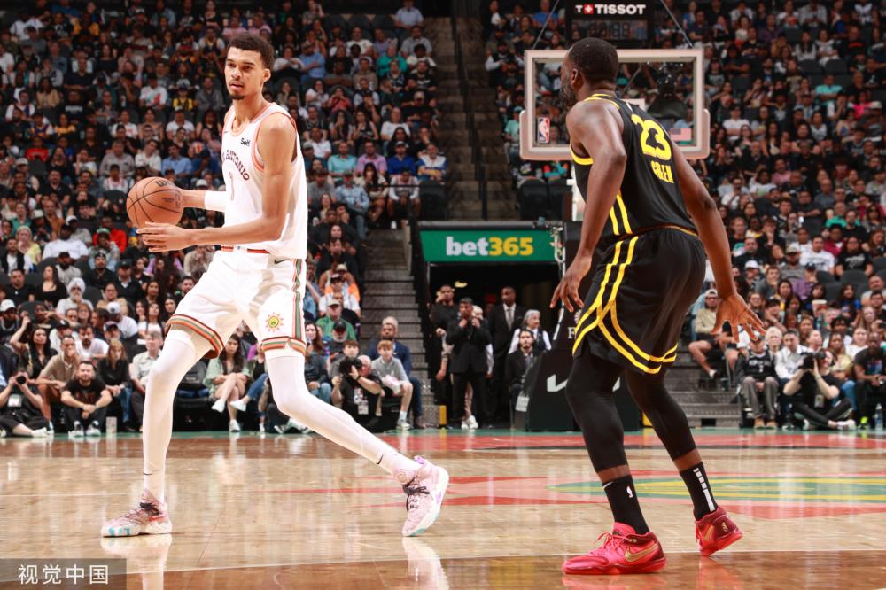 入决赛的成 入决赛的成