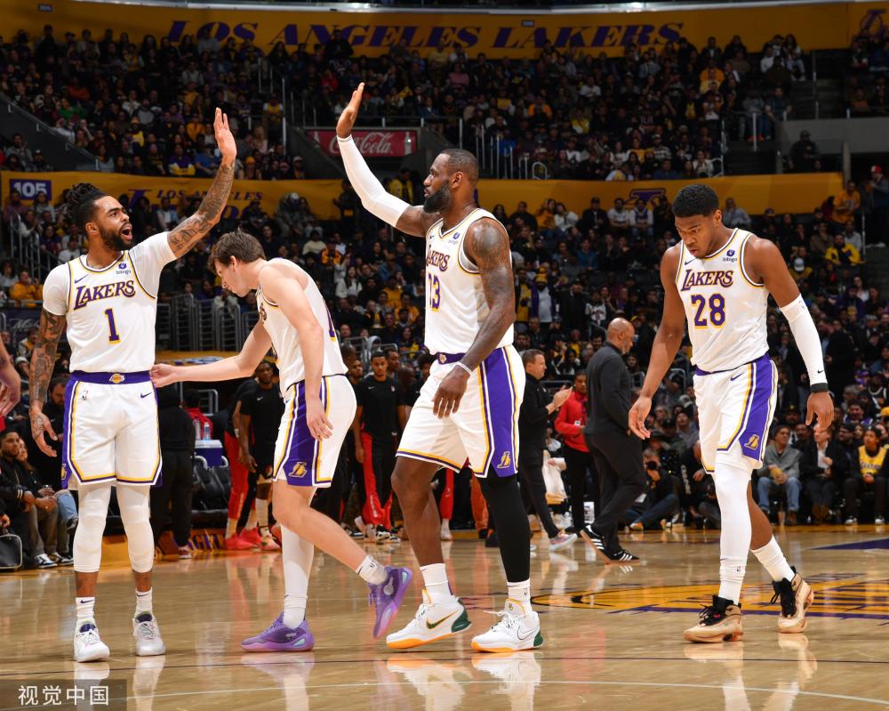 最终却以 最终却以