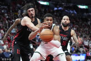 岌岌可危 岌岌可危